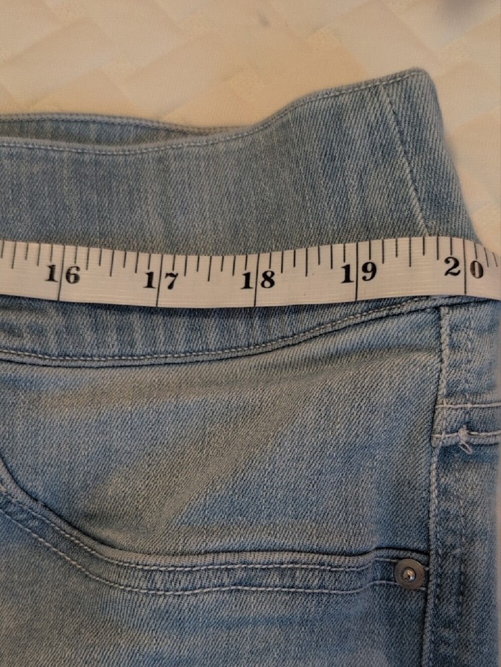 SPANX Flare Leg Jeans Light Blue Denim with Tummy Control Pull On Plus Size 3X - Picture 7 of 14